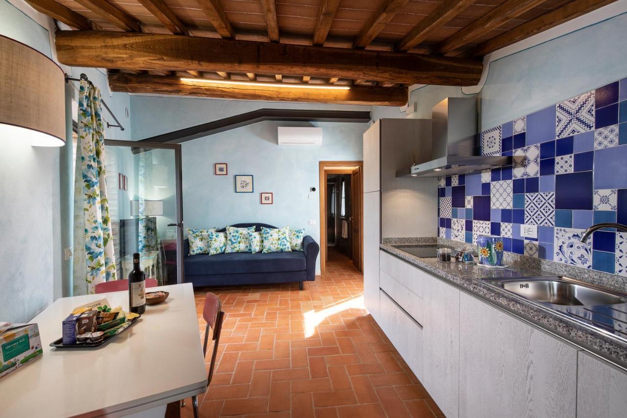 ガイオーレ・イン・キアンティ Borgo A Monti Di Sottoヴィラ エクステリア 写真