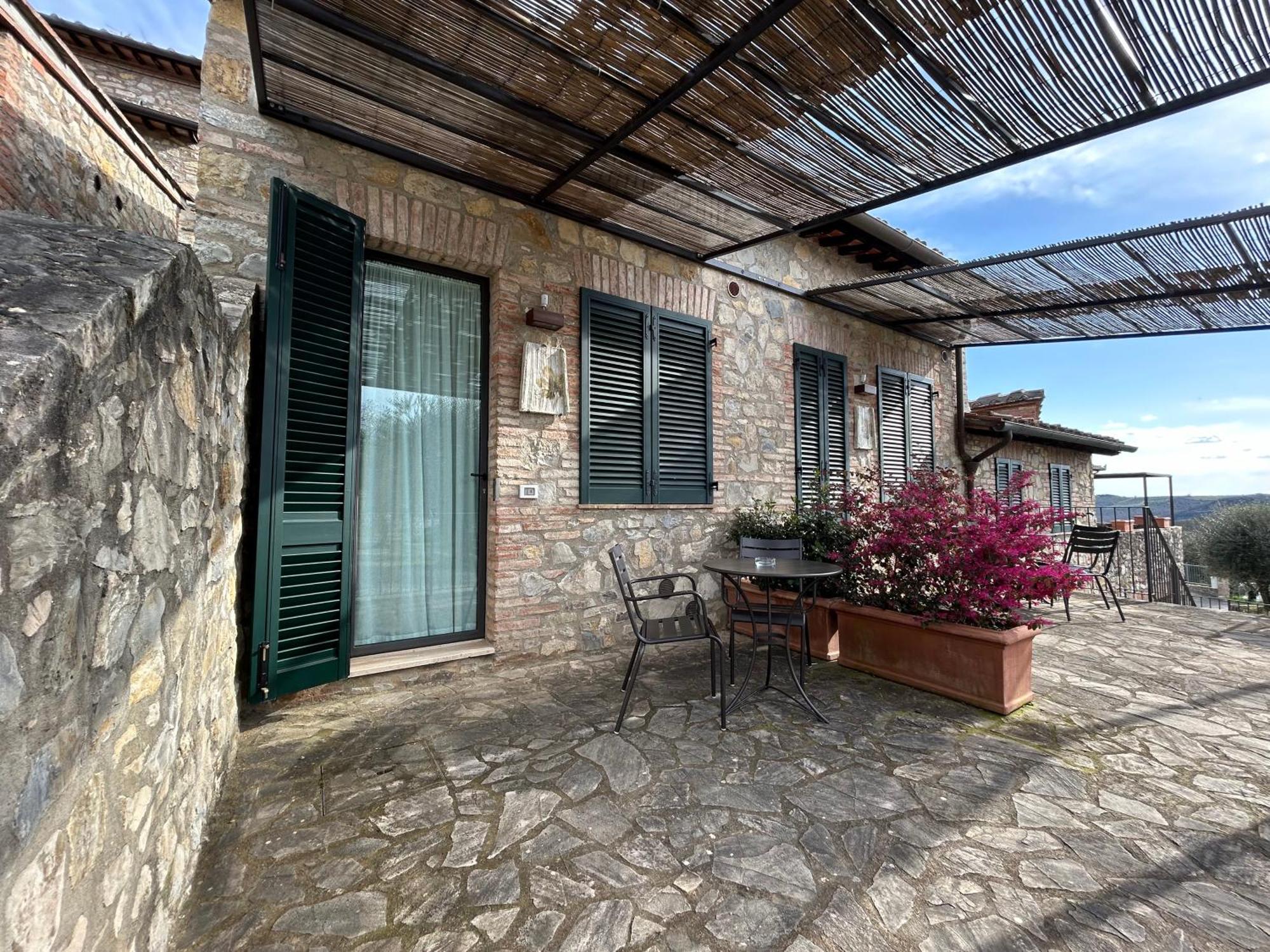 ガイオーレ・イン・キアンティ Borgo A Monti Di Sottoヴィラ エクステリア 写真